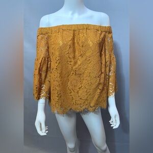 Mustard Seed Lace Off-Shoulder Top-L